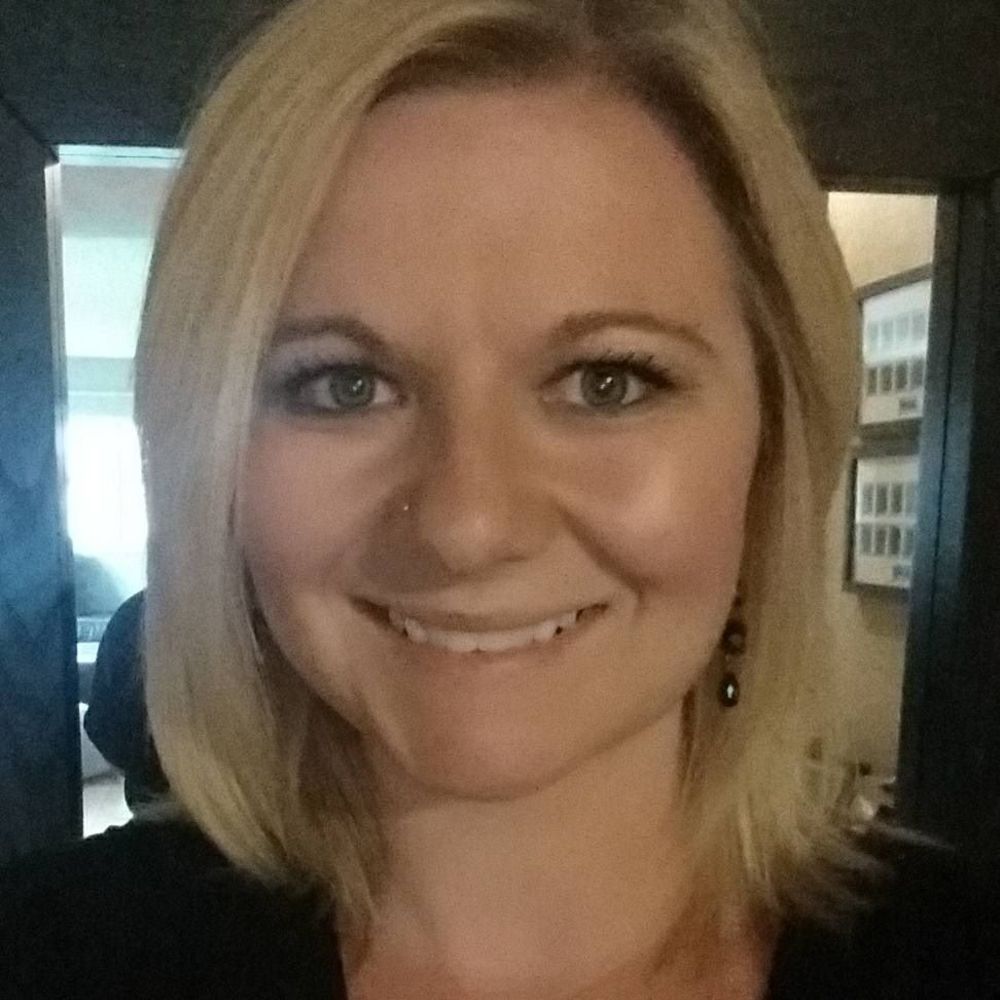 Meet your Posher, Kelli